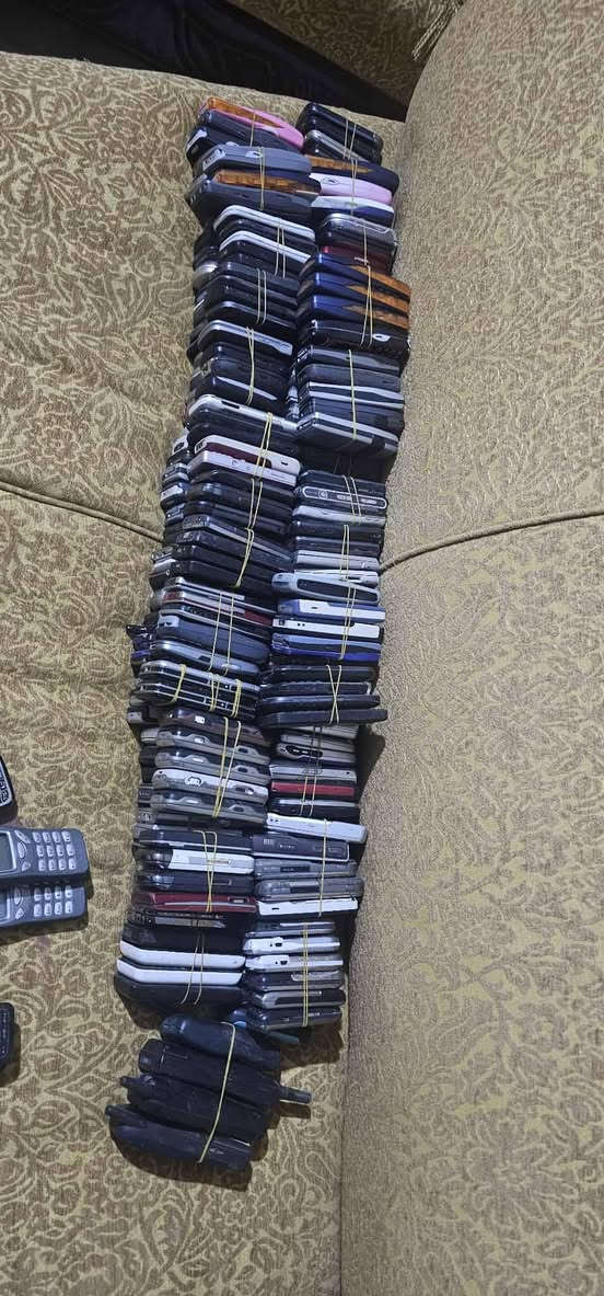 مبايلات الزمن الجميل عددهن. ١٠٠٠ بيع كل الكميه. او ابيع كل ميه سويه. الي  حاب يراسلني ويدلل مفرد مابيع. مكاني السماوه


**إذا كنت صاحب هذا الإعلان وتريد حذفه لأي سبب، رجاءا أرسل رسالة إلى الدعم الفني**