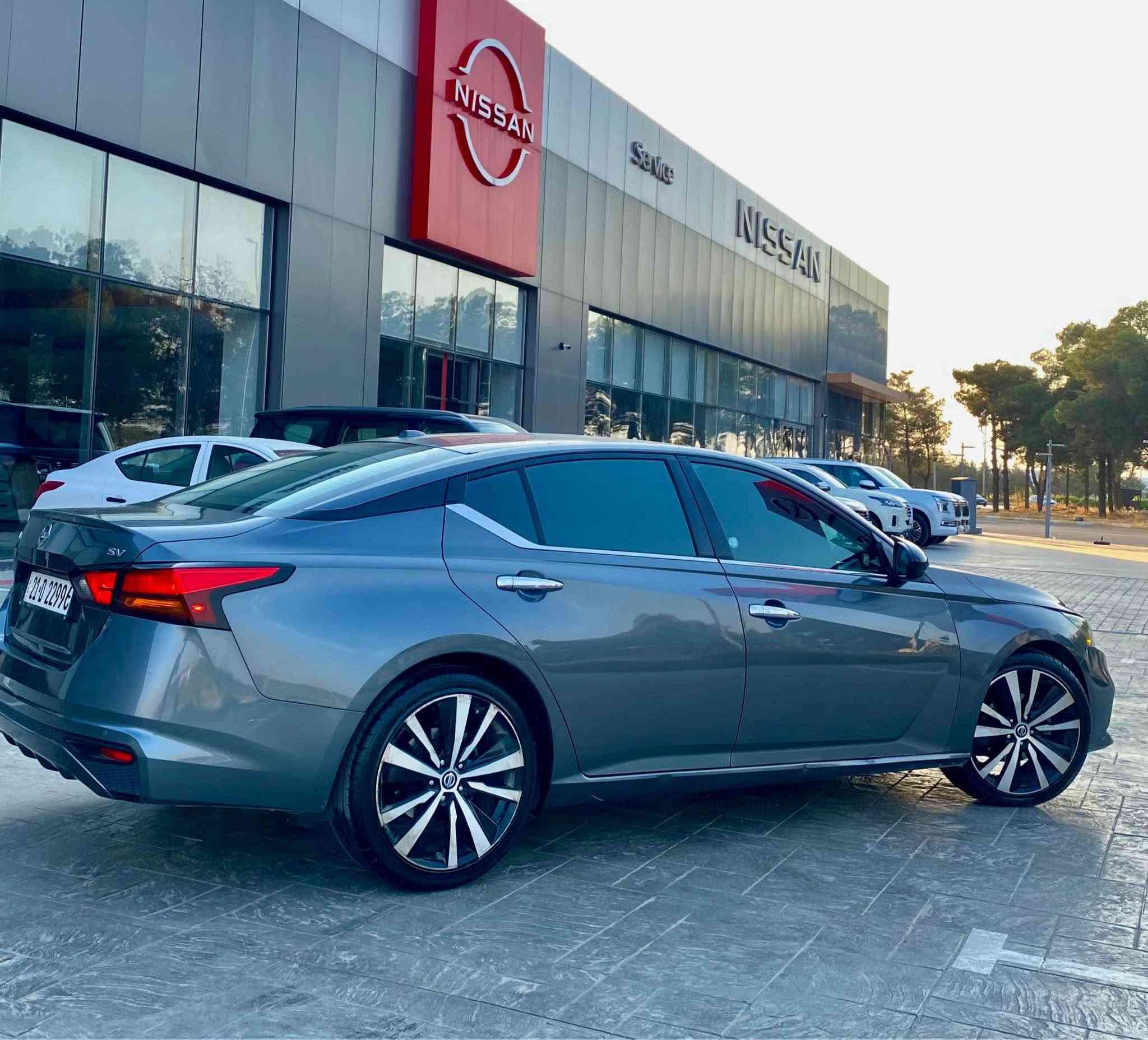 Nissan Altima 2022 Sv
نیسان ئەڵتیما ٢٠٢٢ sv نەوتی ، ماڵی دۆستە کامل سێرڤس کراوە ڕۆنی مەکینە و هایدرۆلیکی گێڕی تازە گۆڕاوە ، چوار تایەو ویلی لۆکی لەژێرە … سەنەوی و ڕەقەم و هەمو شتی تا ٢٠٣٠ تازەیە بەناوی خۆمەوەیە ..

مواسەفات : کامل ڕاداری پێش و دوا و لاتەنیشت ، بەسمە ، شەغال ، دەرگا بەسمە ، شاشە گەورە و کامێرا و حاسە و کوشن کارەبا ، لاتی زینۆن … 
گێڕ و مەکینە و تەبرید و تەحویل و تەقەو ڕەقەش بەشەرت 
سێ پارچەی پێشی بۆیاخە ئێرباگ تەنیا سوکانی تەقیوە و بیلادی دانراوەتەوە  … ڕەقەم شانسیم داناوە 

‏1n4bl4dv4nn313906

نرخی تەنیا ١٢٩ گەڵاو مەجالێ زۆر کەم 
***********
*********** السليمانية, العراق
