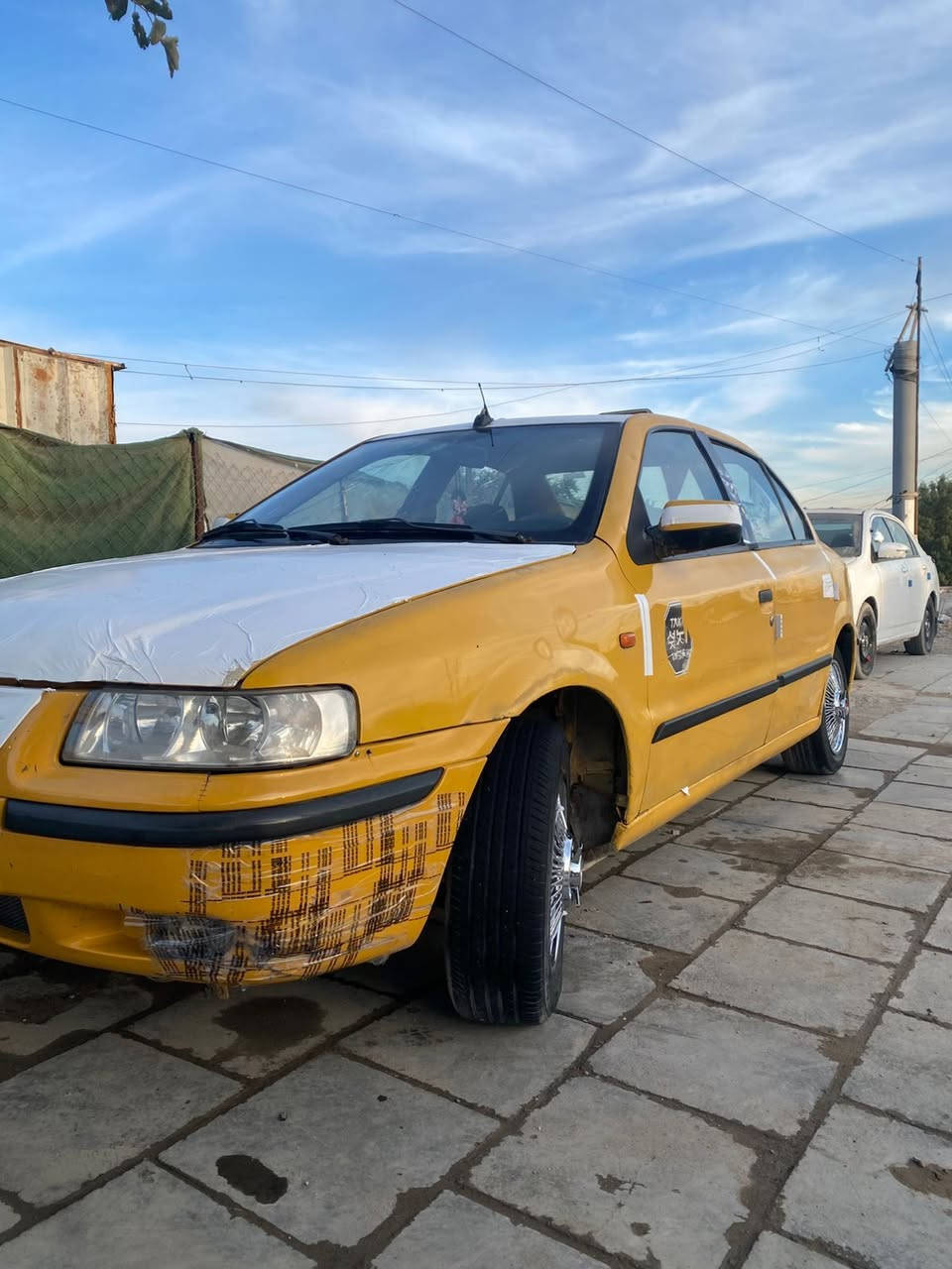 سمند 11 ناطقه للبيع مكينه كير مكفولات صدر خلفي امامي والكشر نضيف بغداد بسمي تحويل مباشر. العنوان بغداد حي لاعلام *********** السعر 32
