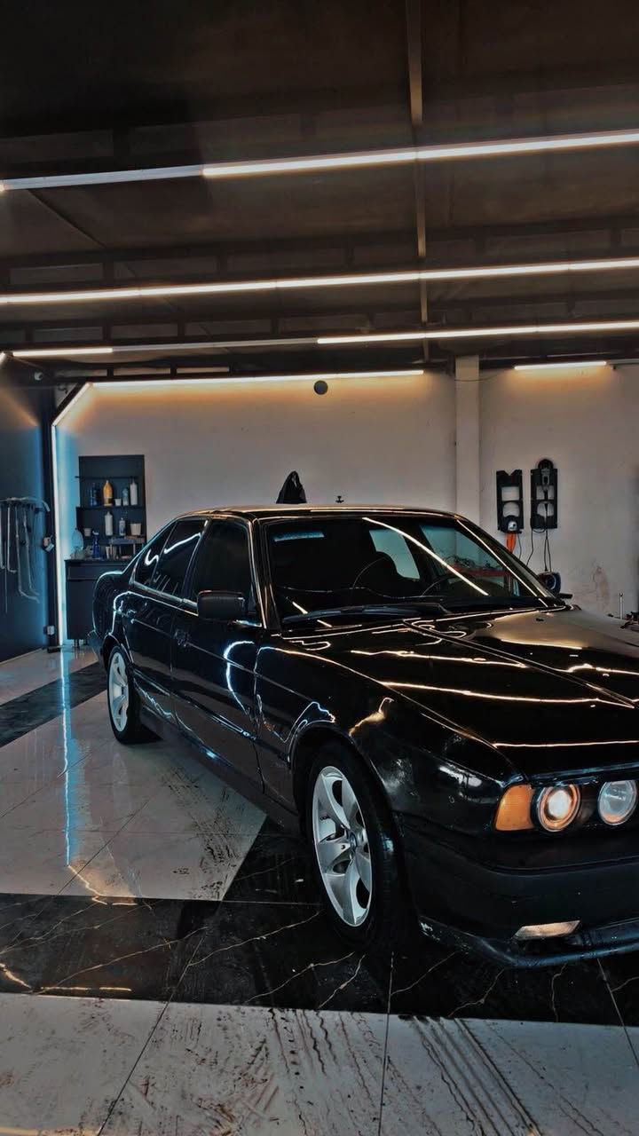 Bmw  520 بۆ فرۆشتن
سعر 22 و معامەلە
مؤديل1992
مكينه 20  گيرحادي
منفيست اسلي يبراهم غليل 2جام كاره با قفل مركزي
ABSته بريد ساردو گرم
حام بؤياغ  له سر ساغه
چوار تايه و ويلي لؤك  
گؤرينه وه ش ده كه م له سه ر دل گرتن
بۆ زانیاری زیاتر وەرە نامە یان تەلەفۆن بکە
*********** أربيل, العراق
