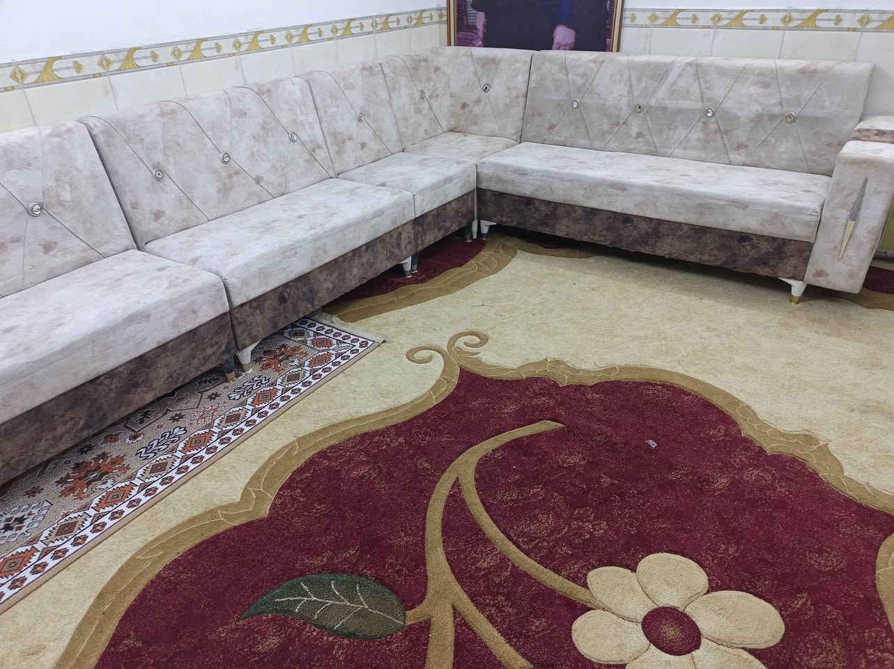 تخم ديوان نضيف 10مقاعد اوفايت المكان الزهراء


**إذا كنت صاحب هذا الإعلان وتريد حذفه لأي سبب، رجاءا أرسل رسالة إلى الدعم الفني**