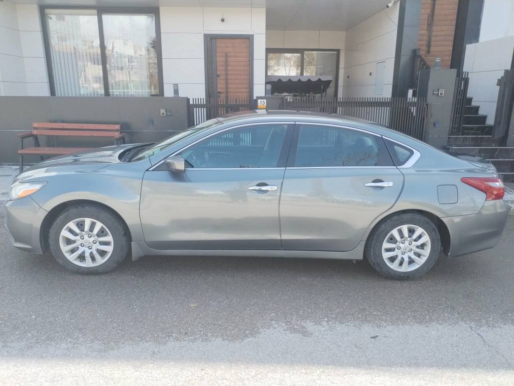 نیسان ئاڵتیما 2018
بۆنیت و چەمەلەغ بۆیاخە 
بێ ناو گرتن بێ ئێرباگ
                         km 90 هەزار کم ڕۆشتوە
                                   0772 517 7817
                                   0750 105 0100
گێڕو مەکینە کارەبایی بە شەرت السليمانية, العراق
