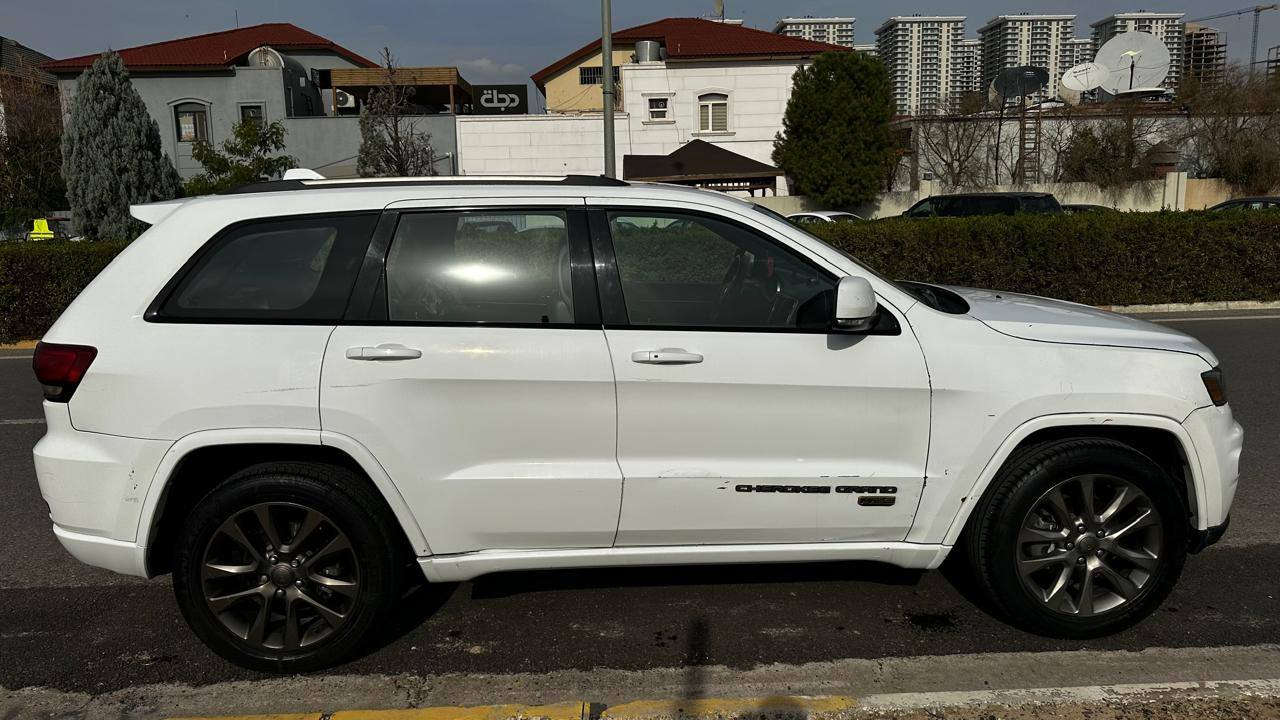 لمتد فول للبيع ١٦
بيها خمس قطع صبغ بدون معجون 
السعر المطلوب ١٧٥٠٠ الف دولار 
***********
