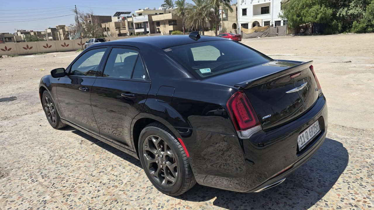 اوباما 2019 امريكي ماشيه 63 
كير محرك مكفول محرك 6V سلندر تخم تاير
 تبريد صدرها جديد داخل جديد سياره كلش نضيفه احلى من صور ضررها جاملغ وبنيد بدون ارباك سياره ما بيها لا شخوط ولا رصعات السعر 195 بيها مجال للشراي 
الاستفسار *********** مكاني بغداد السيديه
