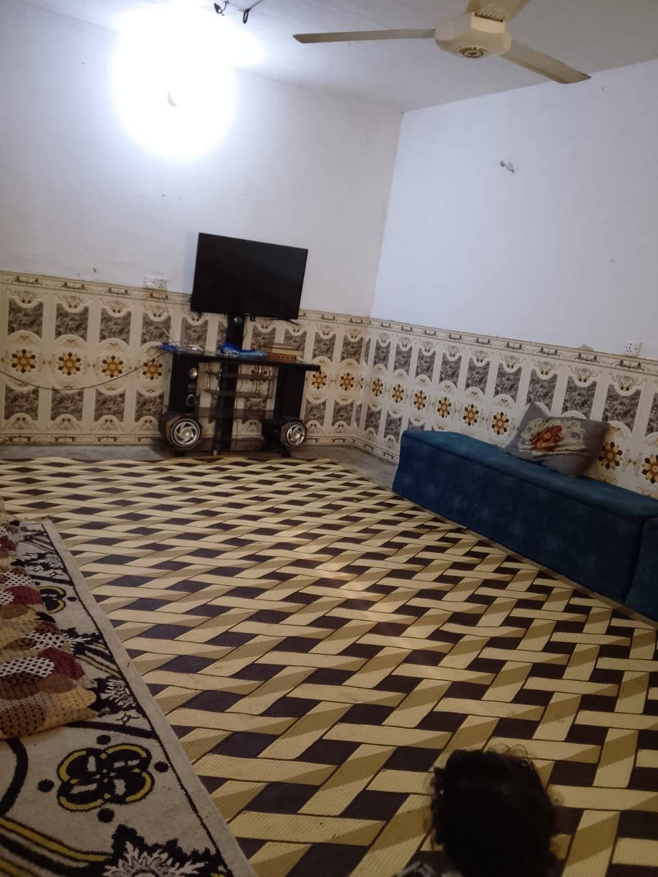 دار مع مشتمل المساحه500م اللبيع لعبايجي بل مصلحيه زراعي السعر65وبيهن مجال الاستفسار ***********بي واتساب==***********
