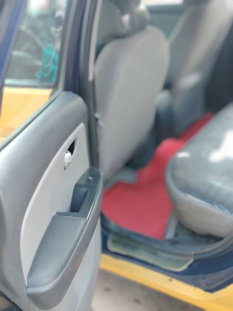 سلام عليكم النتره موديل٨وارد أمريكي ضررجاملغ خلفي تبريد ثلج تخم تاير كهربايات كلهة شغاله سياره هلوه كاعده عرضهه ٨٠وبيهه مجال حك جيه تحويل مباشر***********ستفسارمامتواجد عل فيس
