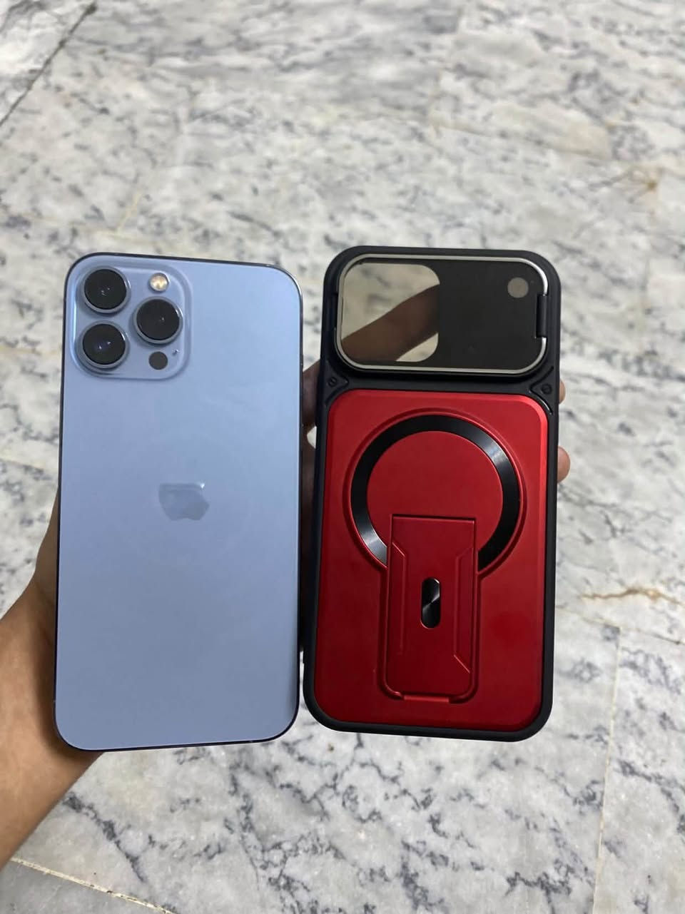للبيع — iPhone 13 Pro Max
🔹 اللون: Sierra Blue (سييرا بلو) المميز
🔹 السعة: 256GB
🔹 نسبة البطارية: 85%
🔹 الجهاز نظيف جداً وخالي من الشخطات والضربات
.
تصويره يخبلللل 
🔹 جميع الوظائف شغالة بشكل ممتاز
🔹 فقط الشاشة مبدلة
🔹 مع الكارتون الأصلي والشاحنة
🔹 ويا كفر نادر وجديد

💰 السعر: 575,000 وبي مجال 

مكاني بغداد عبيدي رقمي ***********
