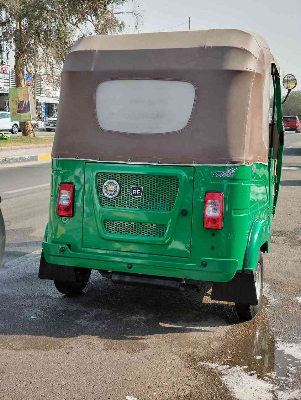 السلام عليكم شباب تكتك 2022 للبيع كفالة عامة تكتك انظف من الصور رقم كربلاء  باسمي  تحويل ثان يوم الاستفسار ‏‪***********‬‏🤍
عنواني بغداد البياع قرب تقاطع درويش
مكلف بل نشر ما اجاوب خاص السعر يم الولد
