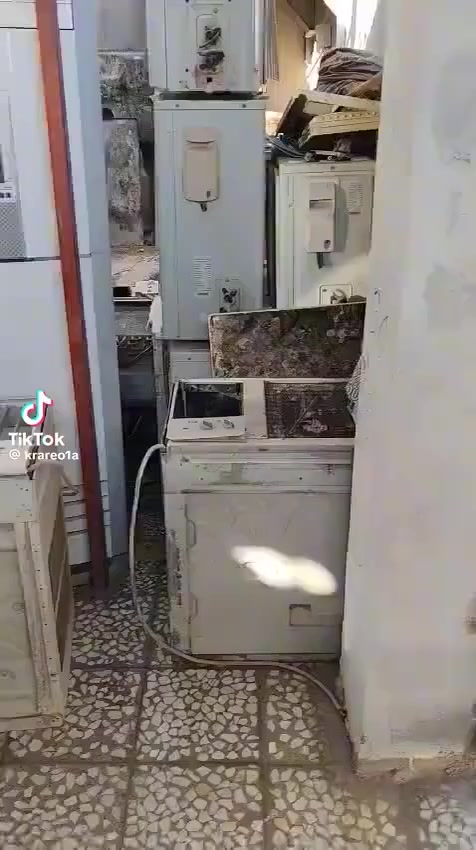 نشتري كاونتر عارضه ثلاجه للبيع لعنده طباخات للبيع رقم الهاتف ***********
