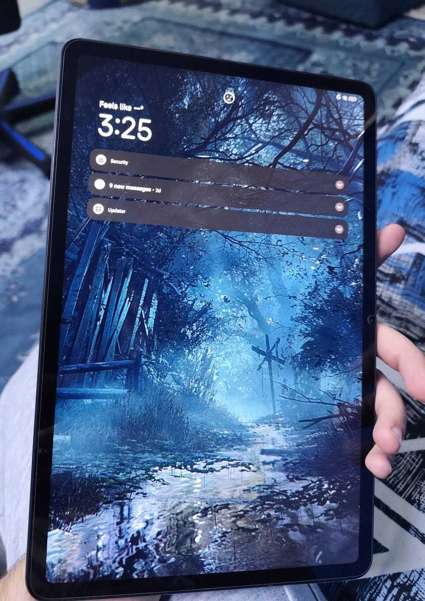 📱 Redmi Pad Pro (256GB) للبيع
🔥 جهاز نظيف جداً + كامل الملحقات 🔥
📏 حجم الشاشة: 12.1 إنج (كبيرة ومريحة جداً)
🖥️ نوع الشاشة: IPS LCD + سلاسة 120Hz
🎨 الدقة: 2.5K (صورة واضحة وتفاصيل قوية)
💾 السعة: 256GB
🧠 الأداء: سريع جداً ومناسب للألعاب والدراسة
🔋 البطارية: قوية وكبيرة 10000mAh 🔥 تدوم لفترة طويلة �
Mi Poland +1
⚡ الشحن: سريع
🔓 الأمان: يدعم Face ID (فتح بالوجه سريع وسهل)
🔊 الصوت: ستيريو عالي ونقي
🧑‍💻 النظام: HyperOS حديث وسلس
✏️ القلم: ويا الجهاز قلم Redmi (ممتاز للدراسة والرسم)
📦 الملحقات: الكارتون موجود + كامل أغراضه


**إذا كنت صاحب هذا الإعلان وتريد حذفه لأي سبب، رجاءا أرسل رسالة إلى الدعم الفني**