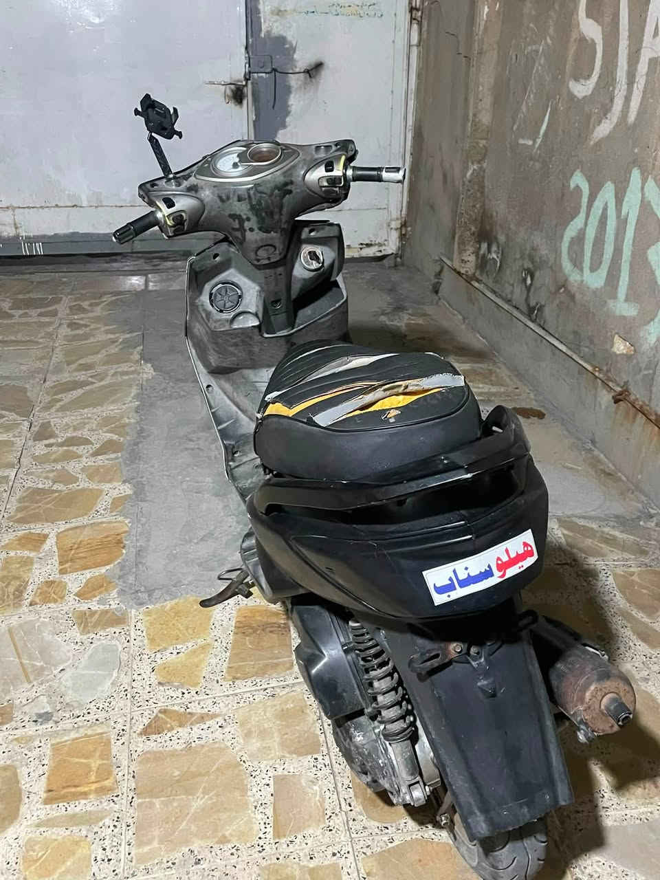 سكنس فحل كوري
مكينتها نضيفه شلعه ومعدل عليها كلجات رياضي رايدها ب٥٥٠ وبيها مجال عنواني البلديات ***********

