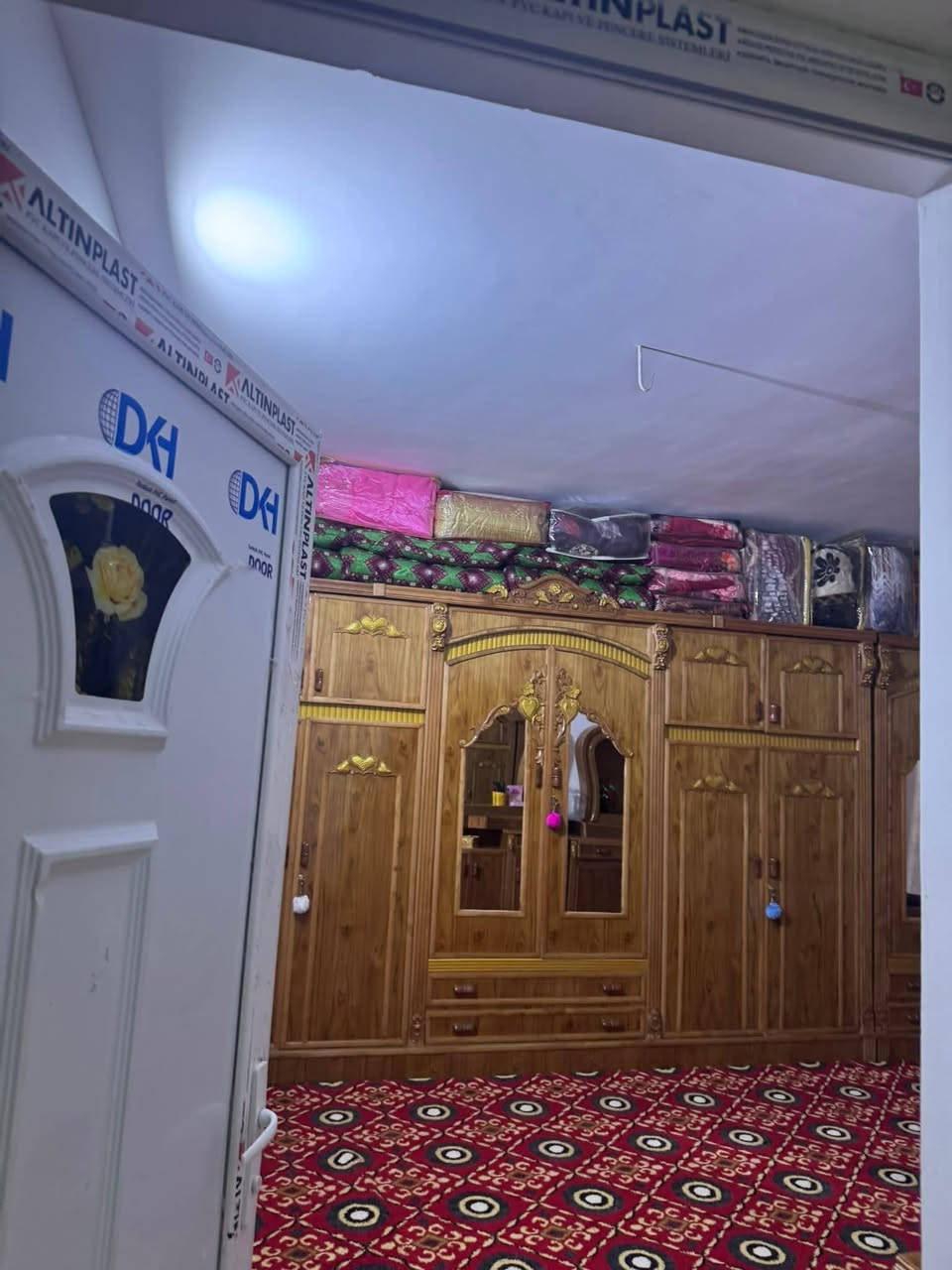 دار للبيع  طابو زراعي سند 25 طابقين مع قطعه المساحه الكليه 437 متر بناء حديث منطقه سكنيه كافت الخدمات العنوان/ حله طريق ياحسين نزلت سعد بيجو السعر 95 مع المجال --------- للاستفسار ***********
