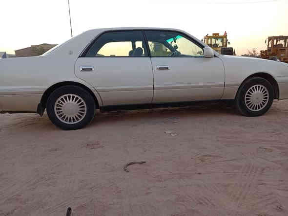 راس الثور موديل1996 رقم انبار دولي
 بأسمي تحويل مباشر مكفوله كفاله عامه 
من الكصه ونقل الجثه والضربه القويه 
محرك وكير جدد حداديه وتايرات وكهربائيات كله جديد
التبريد شغال الدواخل نضيفه
السعر 105 وبيها مجال 
للاستفسار ***********
