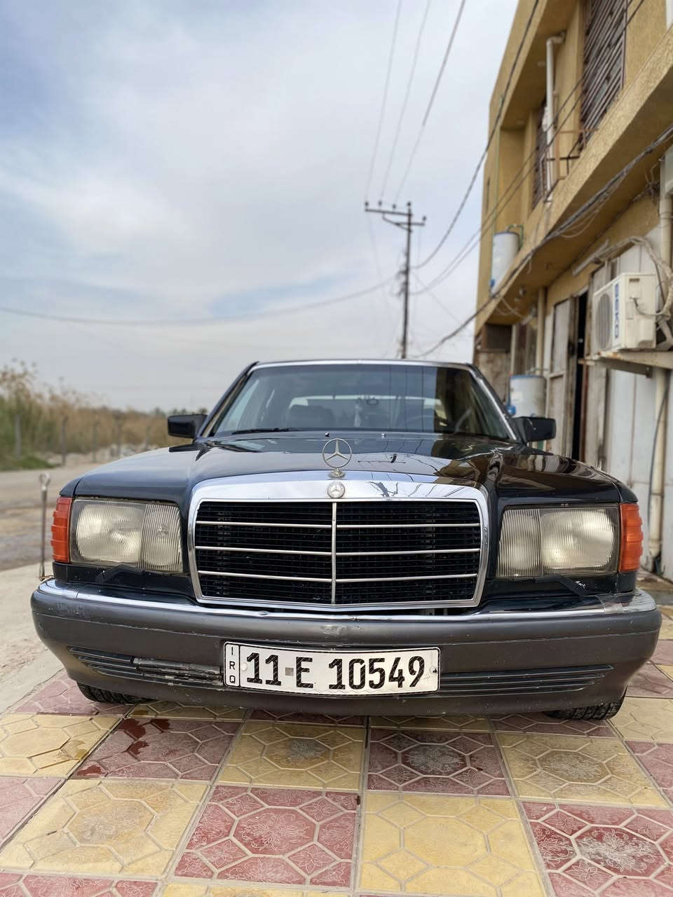 السلام عليكم 
مارسدس se 300 رأسي للبيع 
سعرها 58 وبيها مجال للطيبين 
مكانها بغداد الدوره 
رقم بغداد بسمي 
محور 3000 vvt
كير ومحرك خير من الله 
تبريد ثلج ❄️ 
داخلها جلد خير من الله 
صدرها خير من الله
لل استفسار اكثر ***********
***********
