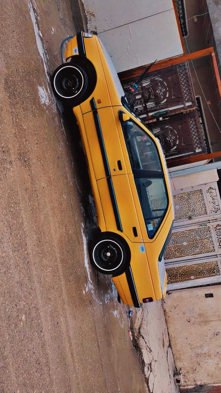بيجو لميس 2016
بسمي تحويل ثاني يوم
بيه بس الباب الخلفي مبدل الباقي كله مكفول 
تبريد ويه السويج 
السياره نقصه بس بور ستيرن 
عارضة 38 مستعجل عل بيع 
مكاني بغداد خلف سيطره الشعب 
***********
