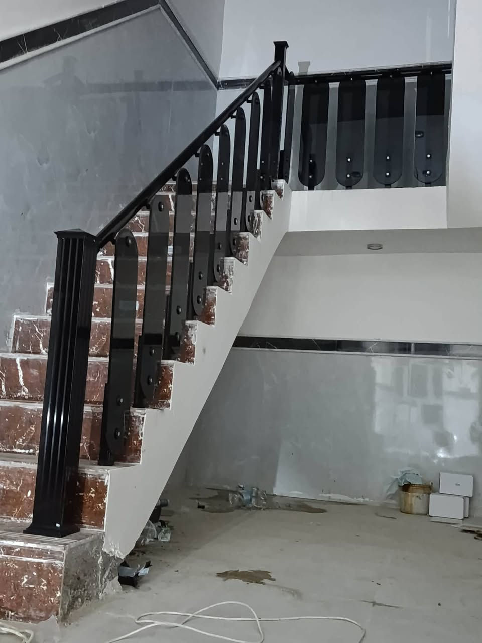 السلام عليكم
عمل كافات المحجرات والتصاميم 
وباسعار مناسبه جدا
للاتصال ***********
واتس اب ***********
