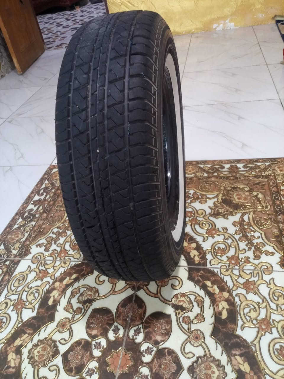 سلام عليكم تايرات البيع مال كابرس 
قياس موضح بل الصوره 
السعر 60 الف 
مكاني البياع تقاطع درويش 
***********
