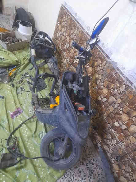 دراجه ماكس قجمه كوم حديد مكينه بل جيس بوشه وبستم وكور بعدهن بل جيس
سعر 150 لمكان بغداد مدينه لصدر 
***********
