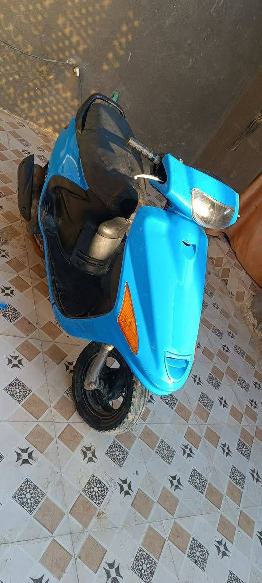 دراجة فراشة نثية
سرعة ونهضة ونضافه كهربائيات كامله شغاله سلف هندر اشاير امامي خلفي كلوبات بريك هورن دشبول كله شغال نضافه كدامكم مفتوحه فقط مره وحده سعر ٣٧٥ وبيها مجال قليل مو شراي رجاءا لا تراسل ولا تعلق


**إذا كنت صاحب هذا الإعلان وتريد حذفه لأي سبب، رجاءا أرسل رسالة إلى الدعم الفني**