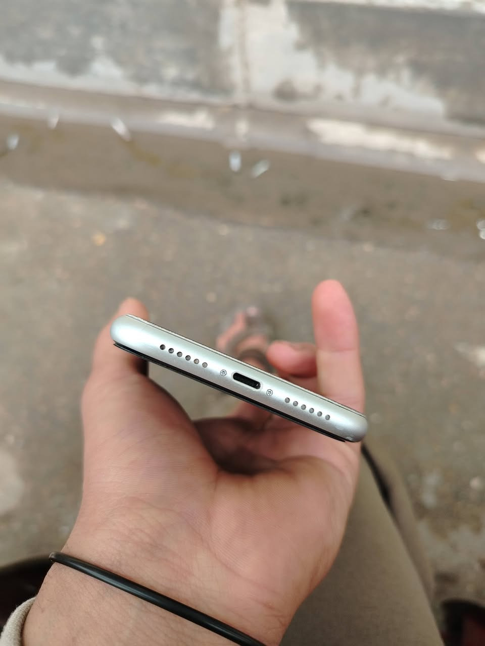 إيفون 11 عادي للبيع
ابلاد على وضع الشركة
بطارية 94 وذاكرة 128
فقط اضهر امفطر 
السعر 270 أوبي مجال 

مكاني بعقوبة ***********
