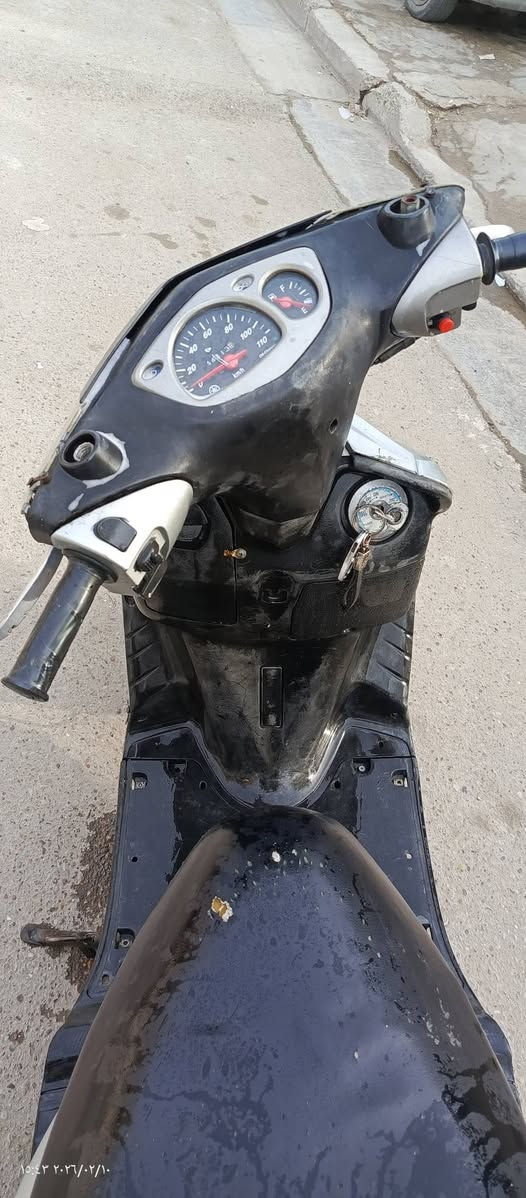 سكنس نثية ياباني 110
شغالة نص نكرة سلف وهندر  كهربائيات كلهة تشتغل
كاملة كفرات ابلادية  مكينة ناعمة خرسة 
تايرات جدد  اوراقهة كاملة اصولي منفيز مدفوع كمرك
وصل معرض.  السعر 450 وبيهة مجال 
عنوان/ البلديات الصحفين / هاتف ***********
