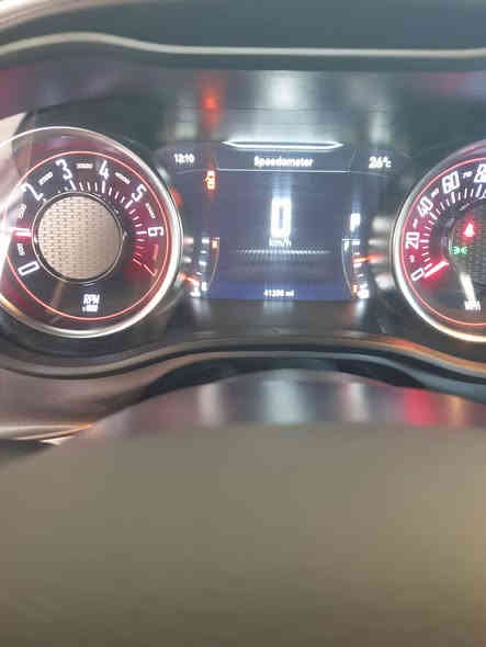 السلام عليكم جالنجر 23
رقم بغداد بسمي 
السيارة ماشية 41
تقرير السيارة مياة امطار 
السيارة جديدة على وضع الشركة وكل نقص مابية اكفلة كفالة عامة منل دعامية لدعامية شرط الفحص 
مكان السيارة الدورة شارع ابو طيارة 
رقم الهاتف***********متواجد وات ساب وتحياتي لجميع
