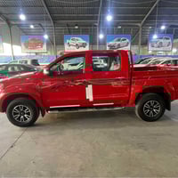 هايلوكس • ٢٠١٣ • بدون صبغ