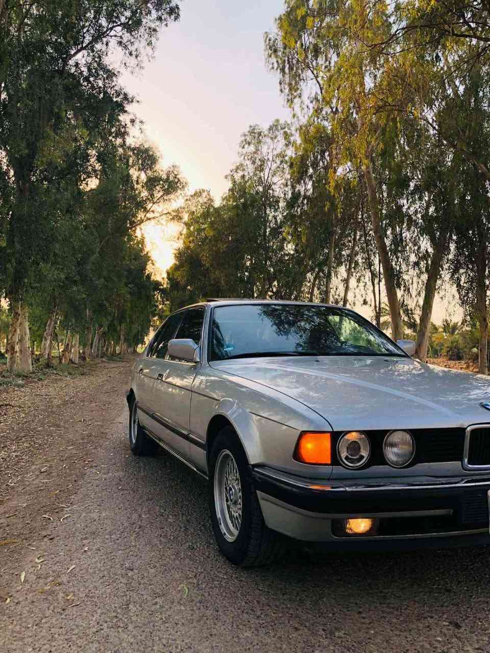 Bmw730 v6
سياره موديل 91 فول موصفات رقم بغداد تحويل مباشر 

محرك 30    6سلندر 

محرك بي خربطة بس يرادلة تصفية

كير شغاله ١٠٠/١٠٠

تبريد شغال ثلج 

حداديه جديده 

موصفات 

ايرباك دركة فقط دبل كمبيوتر دبل جكمجه 

سلايد رووف طكتين 

كشنات مخمل كهرباء  ٨ حركات هيتر كشن  

بطاين بلادي جديد مخمل صاج ملكي 

وضعيات الكير S/M شغاله  

بردات جانبيه رئاسي 

برده خلفيه كهرباء 

تليفون بلادي مكسور الكفر مالته

ويل خلية وتخم تاير جديد 

بدون صبغ بدون ضربه 

سياره كلها على وضع البلاد 

كهربائيات بلادية 

نواقص السيارة
1_ ادامة المحرك
2_ دوشمة للكشنات 
3_ جامة امامية

 السعر 75 قفل 

مكاني بغداد

للاستفسار الاتصال على الرقم 
***********
