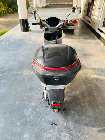 دراجه شحن مكفوله سرعه 60 ماصارله شهرين من اشتريته جديده بالجيس مكفوله على كل عيبه السعر 750 قفل 
‭٠٧٥٠ ٠٢٦ ٩٤٥٨‬
