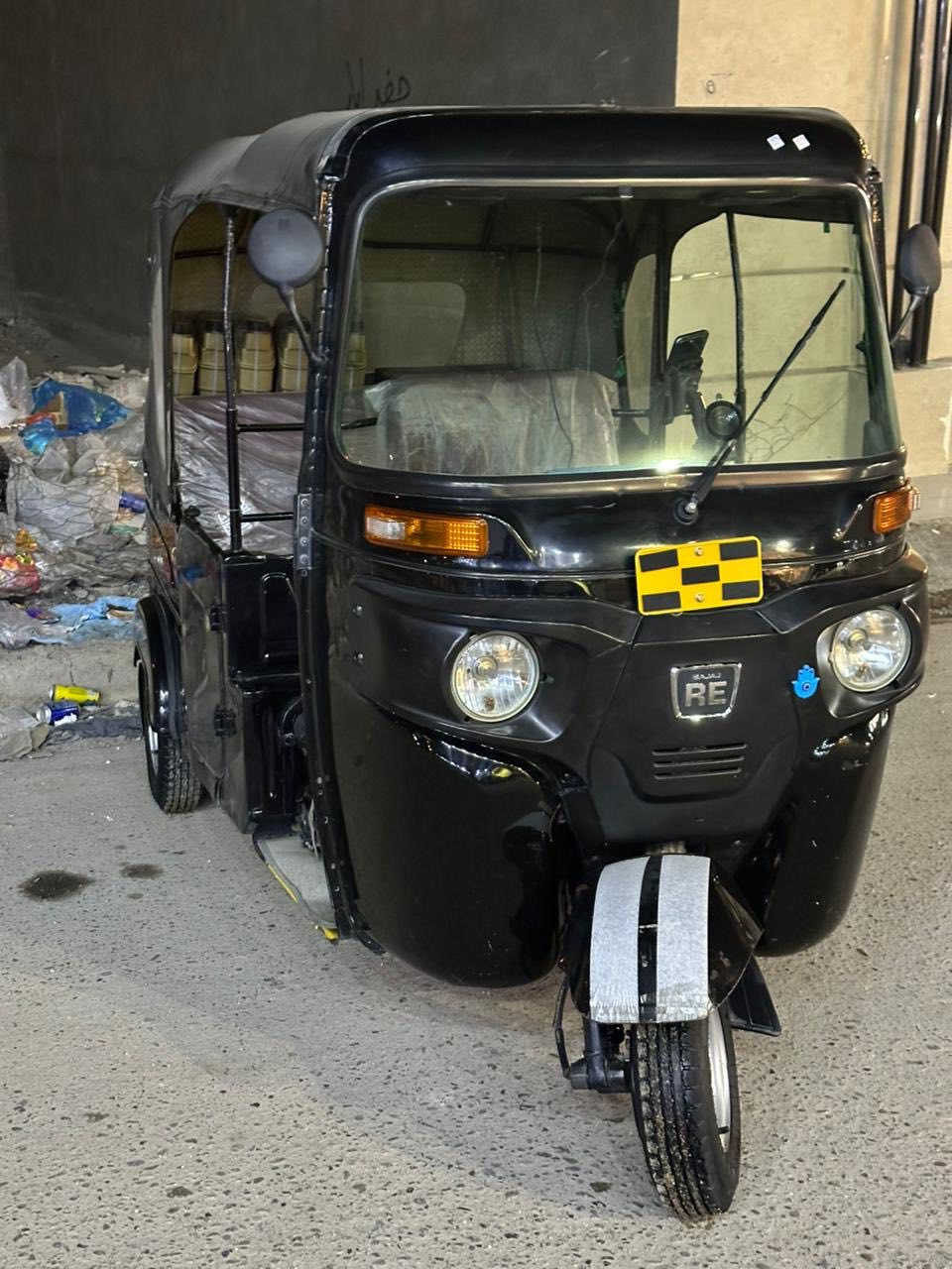 السلام عليكم
للبيع 2022  باجاج  مرقم بغداد بسمي 
معمره دووس + تكمتين فقط 
بارد بالصفحه  اليمنه شي قليل 
مكينه مجفته .. !! 
السعر ٨،٥٠٠ بيها مجال 
شرط تفحص سمكري وفيتر قبل لا تشتري ؟
*********** 
مكاني بغداد - الدوره
