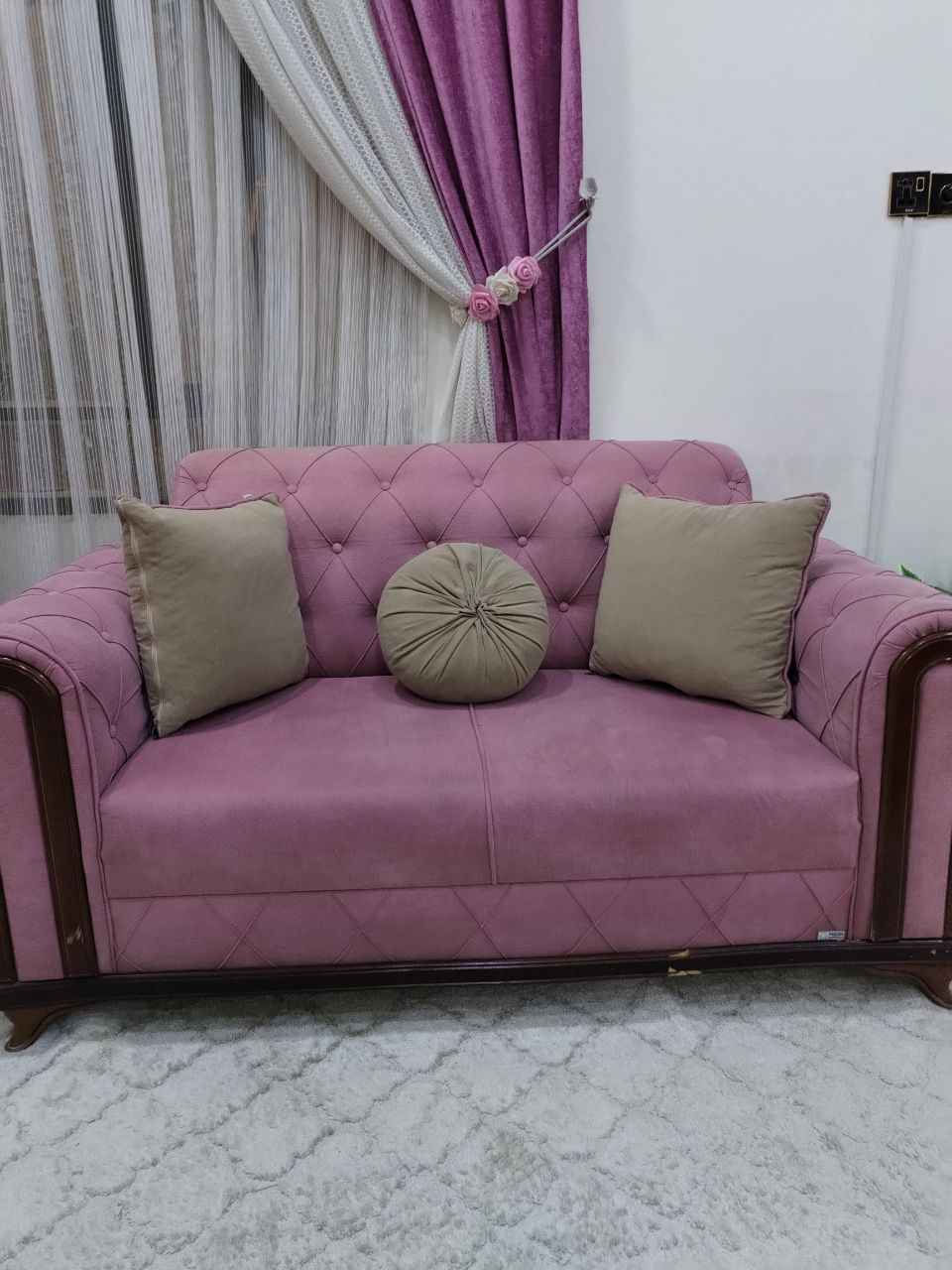 السلام عليكم 

اثاث مستعمل نظيف للبيع 

خمس قطع

ثلاث مقاعد

واثنين كرسي

السعر مليون 

*********** البصرة, العراق
