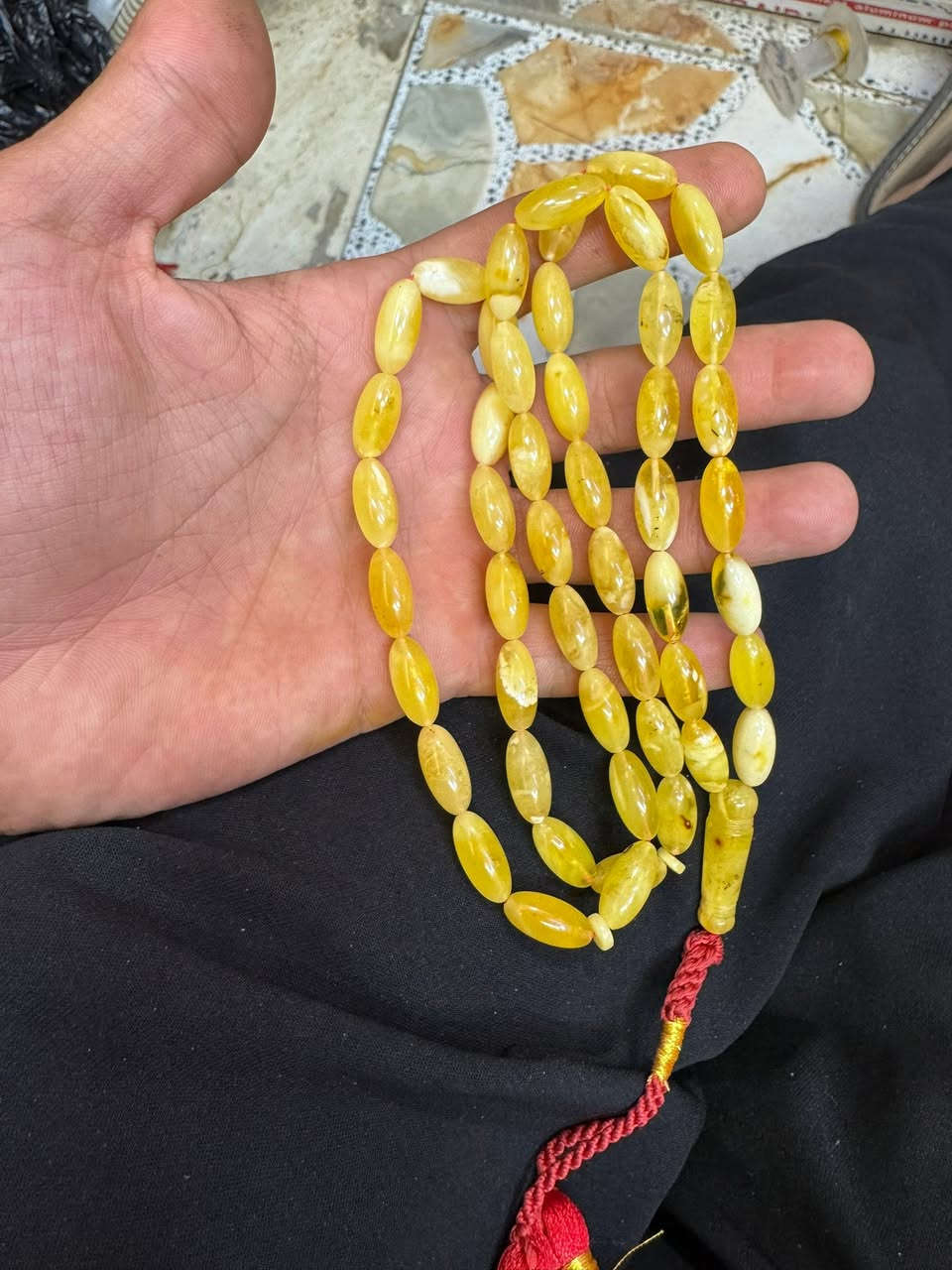 كهرب بولوني حر طبيعي الوزن 29 غرام السعر 70 دولار قفل نهايته يوجد توصيل متواجد واتساب***********
