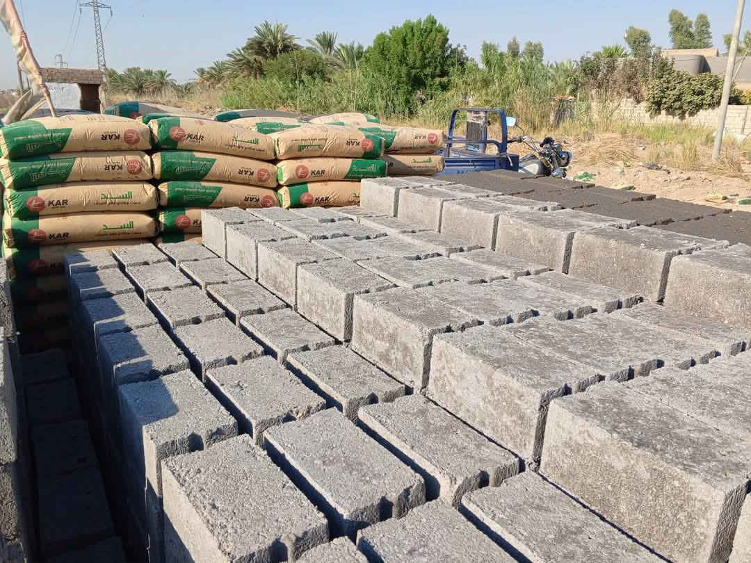 بلوك بناء الطول 34 العرض 18 سعرالالف واصل لجميع انحاء محافظة بابل 650 للاستفسار ،،،***********
