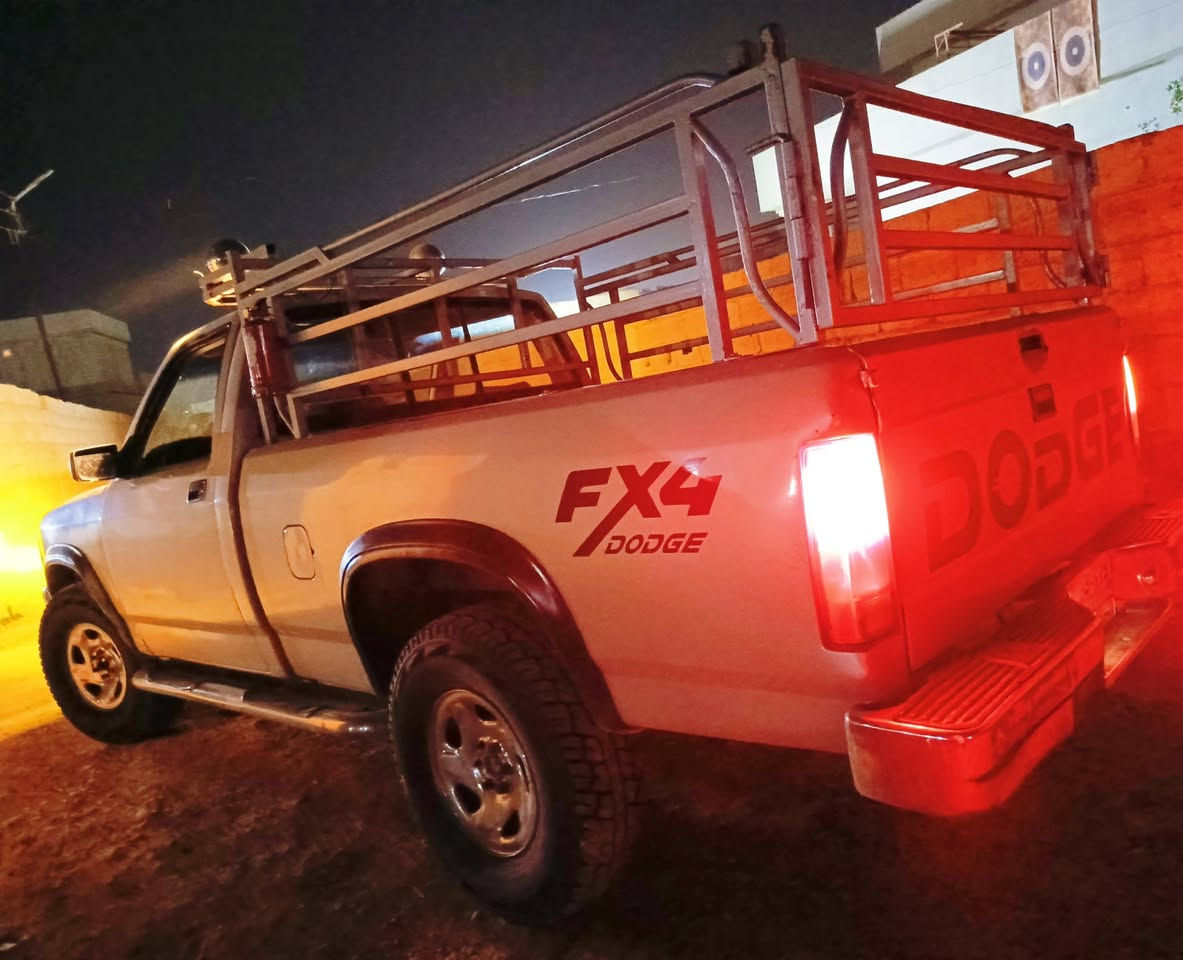 جمسي للبيع كير اوتوماتيك محرك.. كيرملكه حجم المحرك  3500..
دي فورأسود المرغوب مال كصه .. وشرط شد جديد..
باتري جديد..
تبريد بس غاز ..دي فورأسود المرغوب مال كصه .. وشرط شد جديد..
باتري جديد..
تبريد بس غاز ..
طخم تاير جديد الاصلي..
صدر تبديل جديد..
مكفوله من كل نقص..
 رقم نينوى مشروع وطني تحول مباشر..
 الموديل 95 مشروع وطني..
السعر 60 بي مجال..
مراوس أيضن يرهم..

المكان الحويجة ناحيت العباسي 

*********** وتساب 
***********
