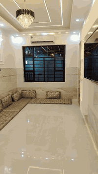 اسلام عليكم دار لل بيع طابقين مساحه 125 واجها خمسه عمق 25 طابق ارضي غرفتين نوم واستقبال وهول ومطبخ وصحيات طابق ثاني غرفتين نوم واستقبال وهول وصحيات وطابق ال اخير بيتونه وغرفه وهول الطابق الأول كامل فول مواصفات والطابق الثاني باقي بس لبخ وكهربايات مكان البيت مشيرفه الثاني قرب جمعيه النسيج البيت كارت بلديه معامله اب اسمي كامله موقع البيت اب نص الملك صاير السعر 65 مليون وبيها مجال لل تواصل عل رقم ***********
