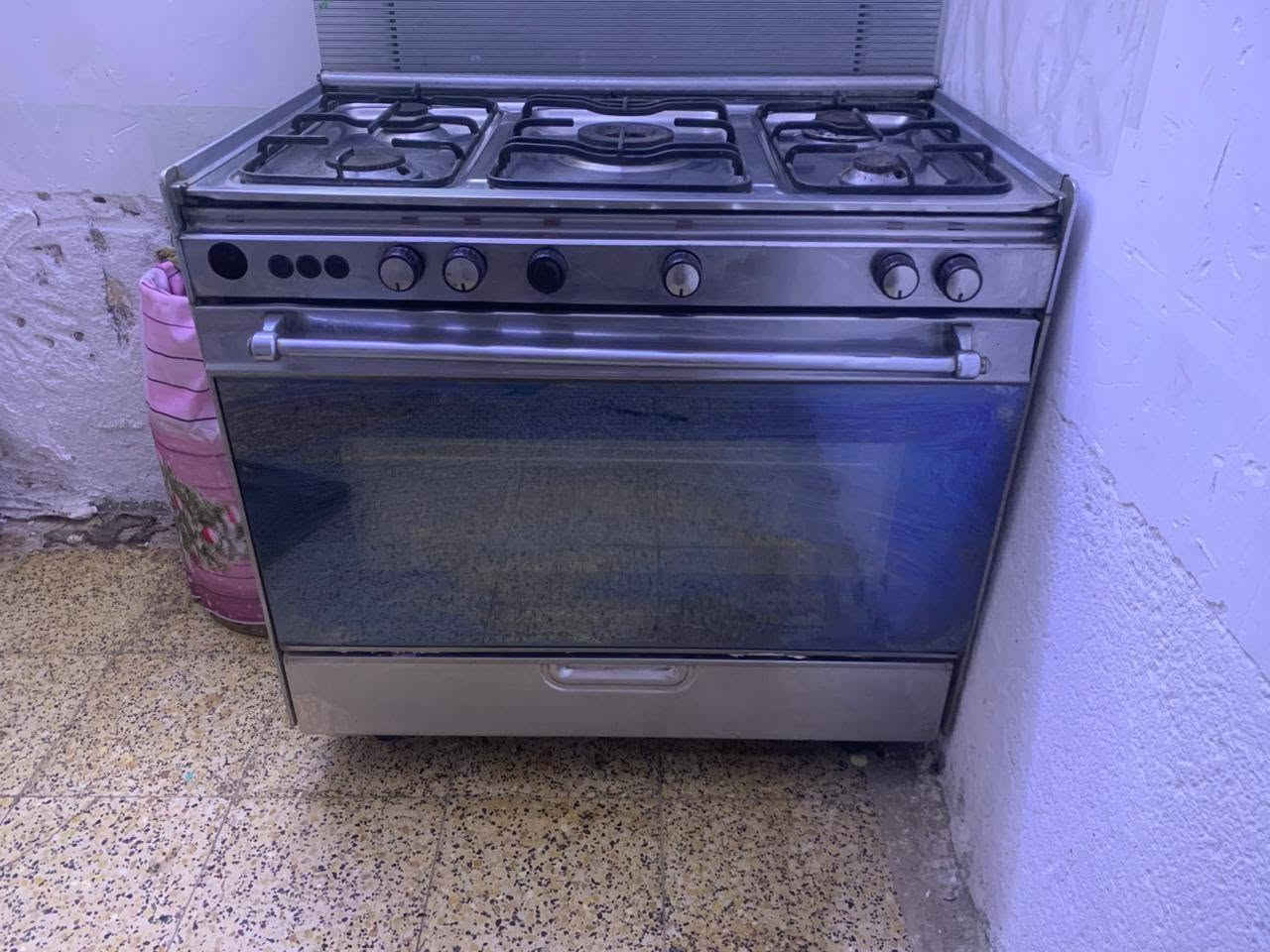 طباخ نضيف سعره ١٥٠


**إذا كنت صاحب هذا الإعلان وتريد حذفه لأي سبب، رجاءا أرسل رسالة إلى الدعم الفني**