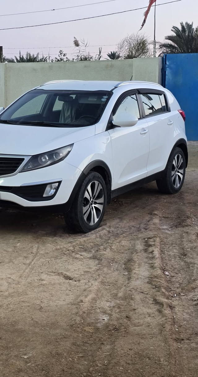 السلام عليكم. 
للبيع فقط 
موديل 2014    تحويل مباشر  
قبق ولفات مفتوح فقط  
سنويه لل28   مكان السياره واسط الصويره  
السعر 145وبيهه مجال.   
***********
السونار مرفق   فقط بارد
