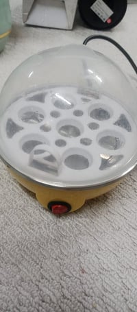 سلاقة بيض • جهاز كهربائي • مطبخ