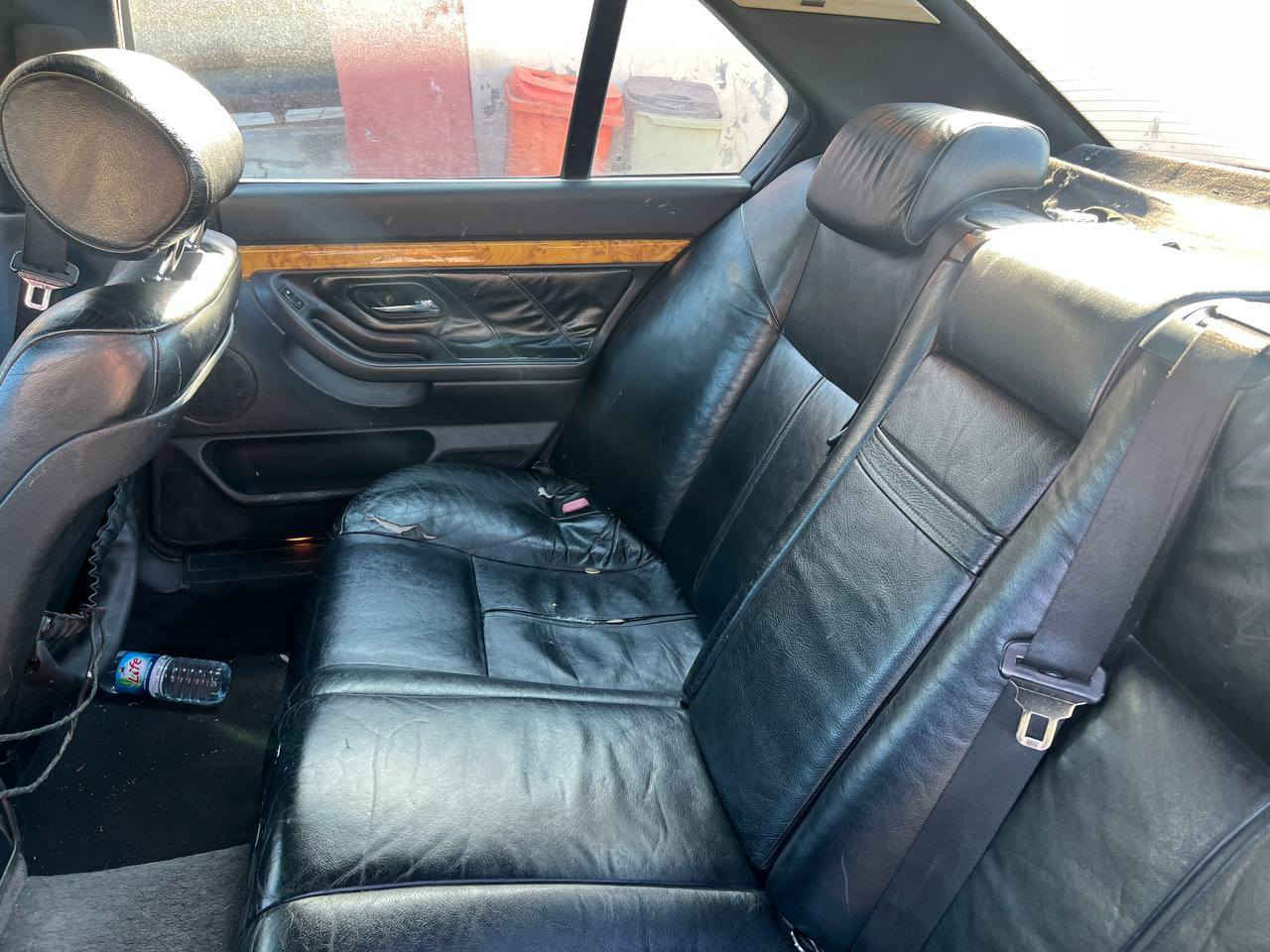 BMW E38 730 V8 كاسح
بي ام كاسح (خفاش) موديل ٩٥ محدث ٢٠٠٠ كير ومحرك ٣٠ بلاد ثمانية سلندر بالشرط مابيهم اي خلل كهربائيات مظبوط كشن جلد كشن وكهرباء وكشن هيتر كله شغال تحكمات سكان شغالة السيارة عليها منظومة غاز شادها بالورشة الحكومية تفول غاز ب١٠ الاف تفتر بيها ٤ الى ٥ ايام حسب طلعاتك تايرات جدد فلاتر جدد باتري جديد تبريد درجة تولى وتدفئة شغالة مراوح كهرباء سكان كهرباء. السيارة رقم كركوك قرار ٤٨ ما مدفوع كمركها يعني حاليا فقط وكالة من صاحب السنوية ويبصملك من ينفتح القرار مصبوغة حزام للجمالية سعر ٦٥ ورقة.
رقم موبايل *********** واتساب وماسنجر هم موجود
