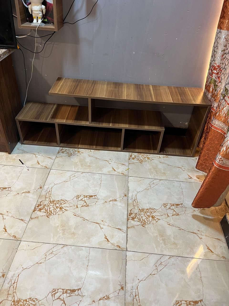 تلفزيون عادي مابي انترنيت ب ٤٠ 
ميز تلفزيون ب ٤٠
المكان الدوره نهاية شارع ٦٠


**إذا كنت صاحب هذا الإعلان وتريد حذفه لأي سبب، رجاءا أرسل رسالة إلى الدعم الفني**