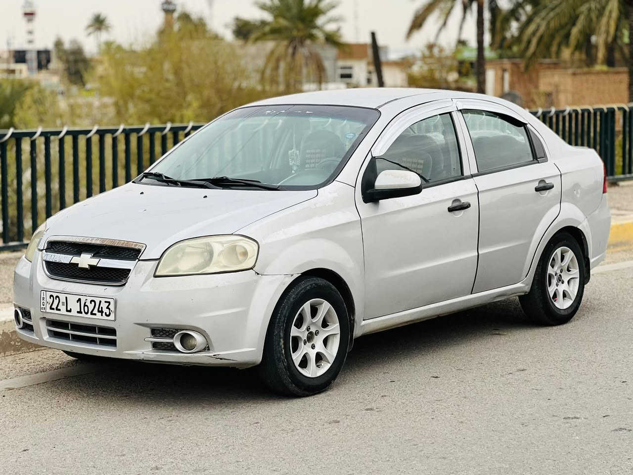 سلام عليكم … للبيع  سياره افيو شوفرليت مكينه 16 گير اوتو بلاد جديده موديل 2009 رقم انكليزي جديد سنويه صاقطه هاي الشهر ثالث  تاريخ 14 يعني اليوم و ب اسمي اب شرط وكاله او تحويل السياره ناعمه كلش اربع جامات كهربائي + تبريد و تدفئه شغال والسونار موجود بالصور مكان السياره ديالى خانقين  . للاستفسار اكثر اتصل ‭٠٧٧٠ ٠٨٦ ٧٥٦٨‬
