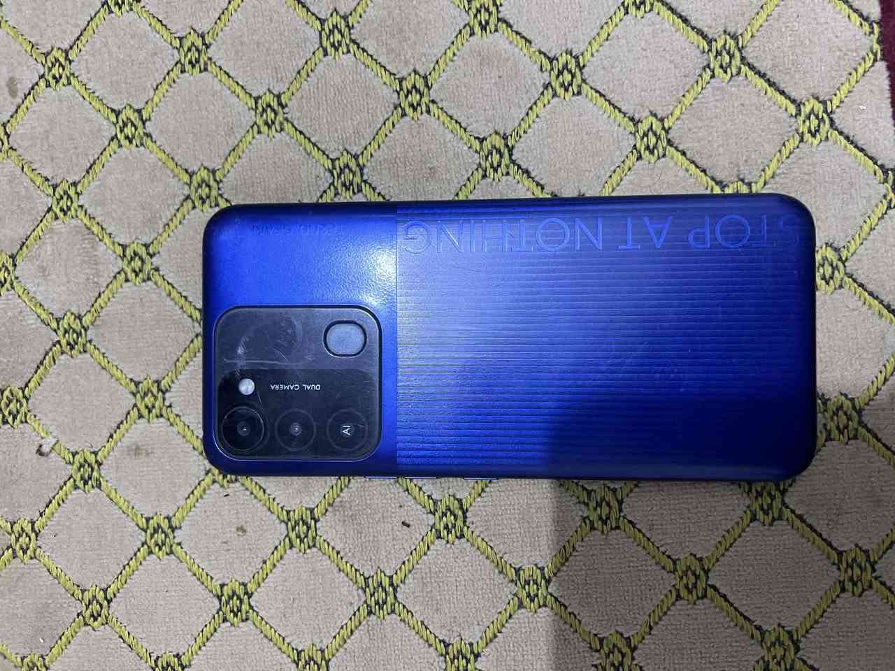 السلام عليكم تلفونين للبيع الازرق مفتوح مبدل شاصي ولاسود جديد مصارله شهر من خذته ولشراي يدلل هاذه رقمي ***********
