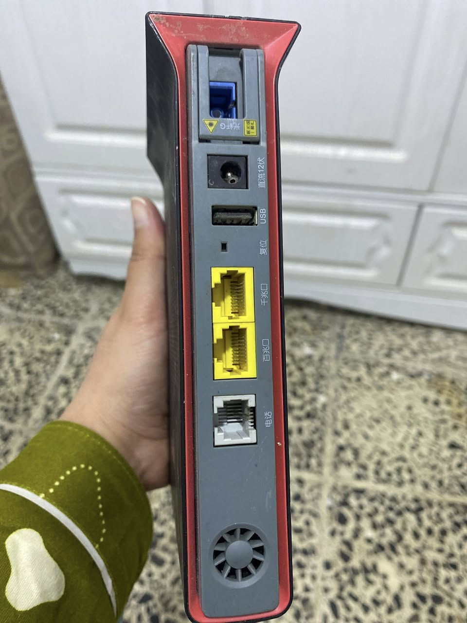 السلام عليكم
راوتر ضوئي
 للبيع السعر ٤٠  قفل


**إذا كنت صاحب هذا الإعلان وتريد حذفه لأي سبب، رجاءا أرسل رسالة إلى الدعم الفني**