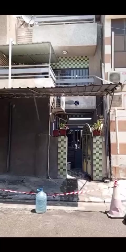 للإيجار بيت غرفتين وصاله ومطبخ وحمام حي دراغ *********** ابو رحمه
