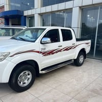 هايلوكس ٢٠١٣ • مكيف بارد • رقم جديد