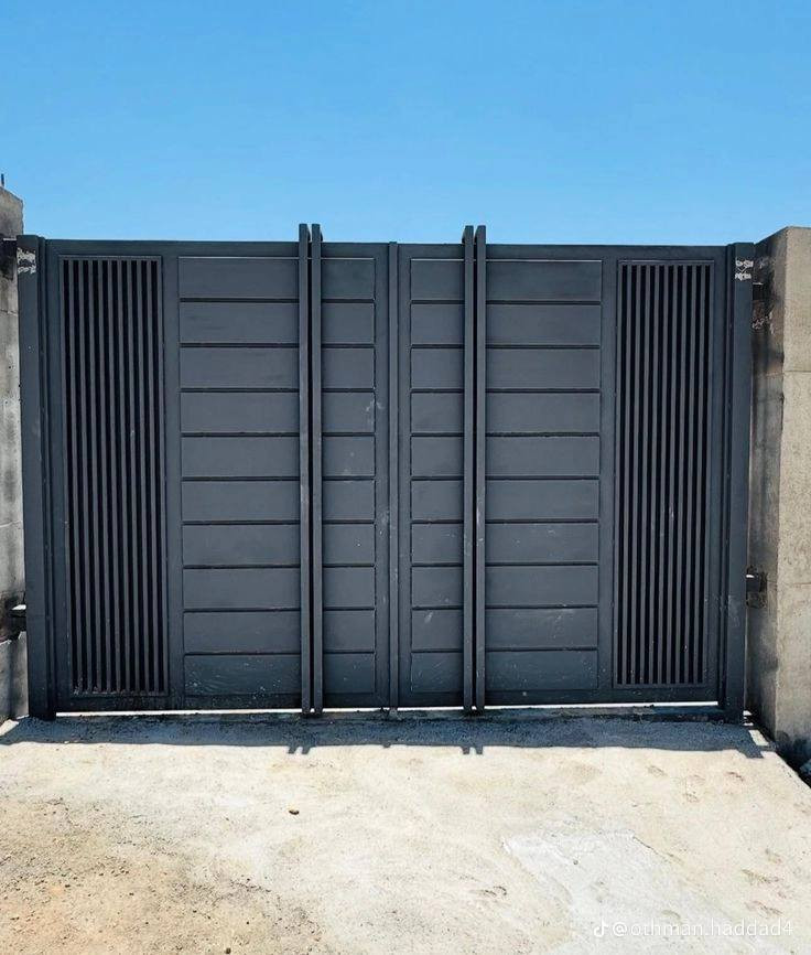 حدادة عامه متنقله🚛
ابواب🚪شبابيك سقائف كرفانات 🏠مناور كل شي وحسب الطلب اتصل واجيك🏃 للبيت هذا جزء بسيط من اعمالي***********
