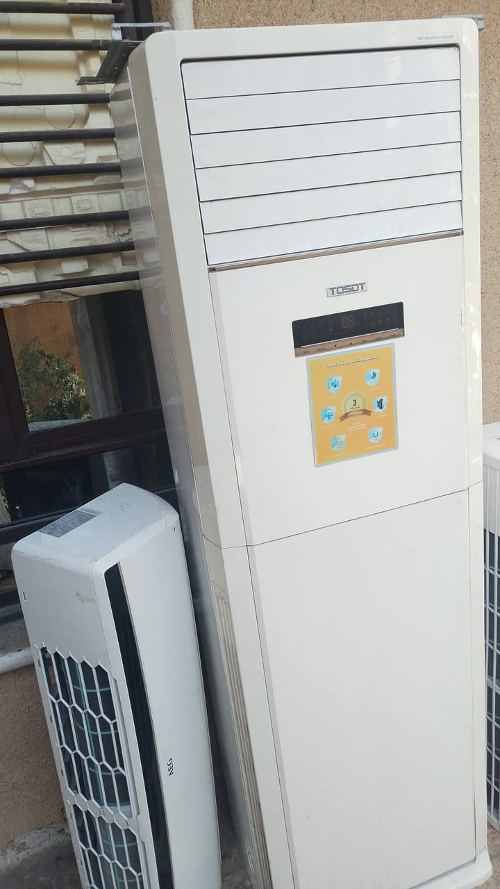 غساله وزن 17 كليو نظيفة كلش
ثلاجه حلووه بخاخ نظيفة واكو سبالت 3طن و 1طن سارعو بالحجز ***********
