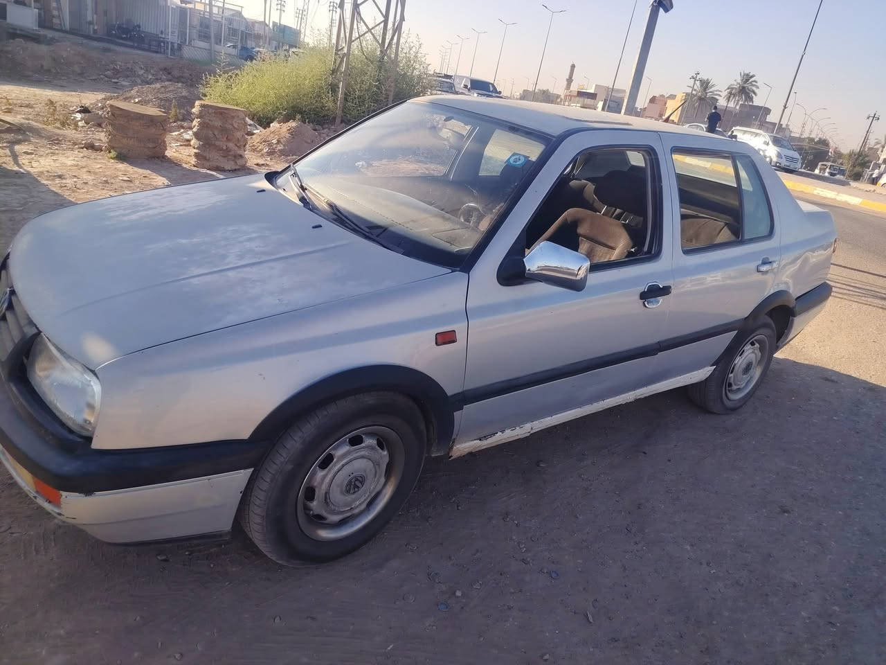 سلام عليكم .. للبيع كولف فنتوا موديل 95بأسمي 35وبيها مجال  رقم ***********
