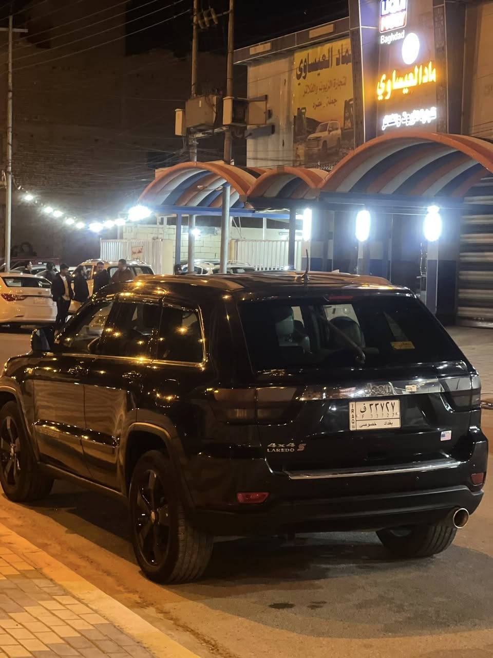 جيب لاريدو 2011 خليجي لمتد ١/١ فول مواصفات
لسياره فول مواصفات للاخير كهربائياتها على وضع الشركه نص جاملغ مرشوش فقط والباقي كفاله سياره فول مواصفات بونراما فتحة سقف بصمه فوووووول للاخير 
السعر ١٧٥ بي مجال حق جيتك 
*********** العنوان الانبار - الفلوجة واهلا وسهلا بيكم
