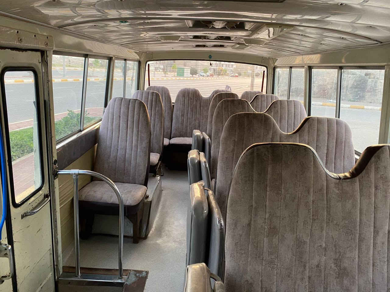 مكلف بالنشر..
كوستر كصيفه للبيع

موديل 1981 رقم بابل 

كير  محرك كيه بدون تنقيص ولا تبخير

اكسل جديد تخم تاير 

غرفته حلوه  وجديده

كهربائيات كلها شغاله 

مكان سياره الانبار _ رمادي 

وكاله مطلقه بسيارة 

رقم الهاتف -***********
